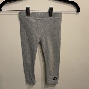 Girls Nike Heather Gray Kids Leggings. Size 24months.